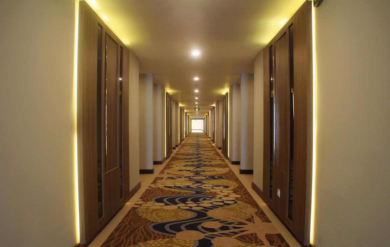 Sutanraja Hotel Kotamobagu Екстер'єр фото