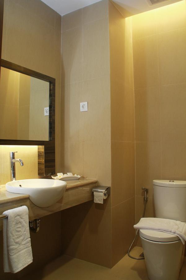 Sutanraja Hotel Kotamobagu Екстер'єр фото