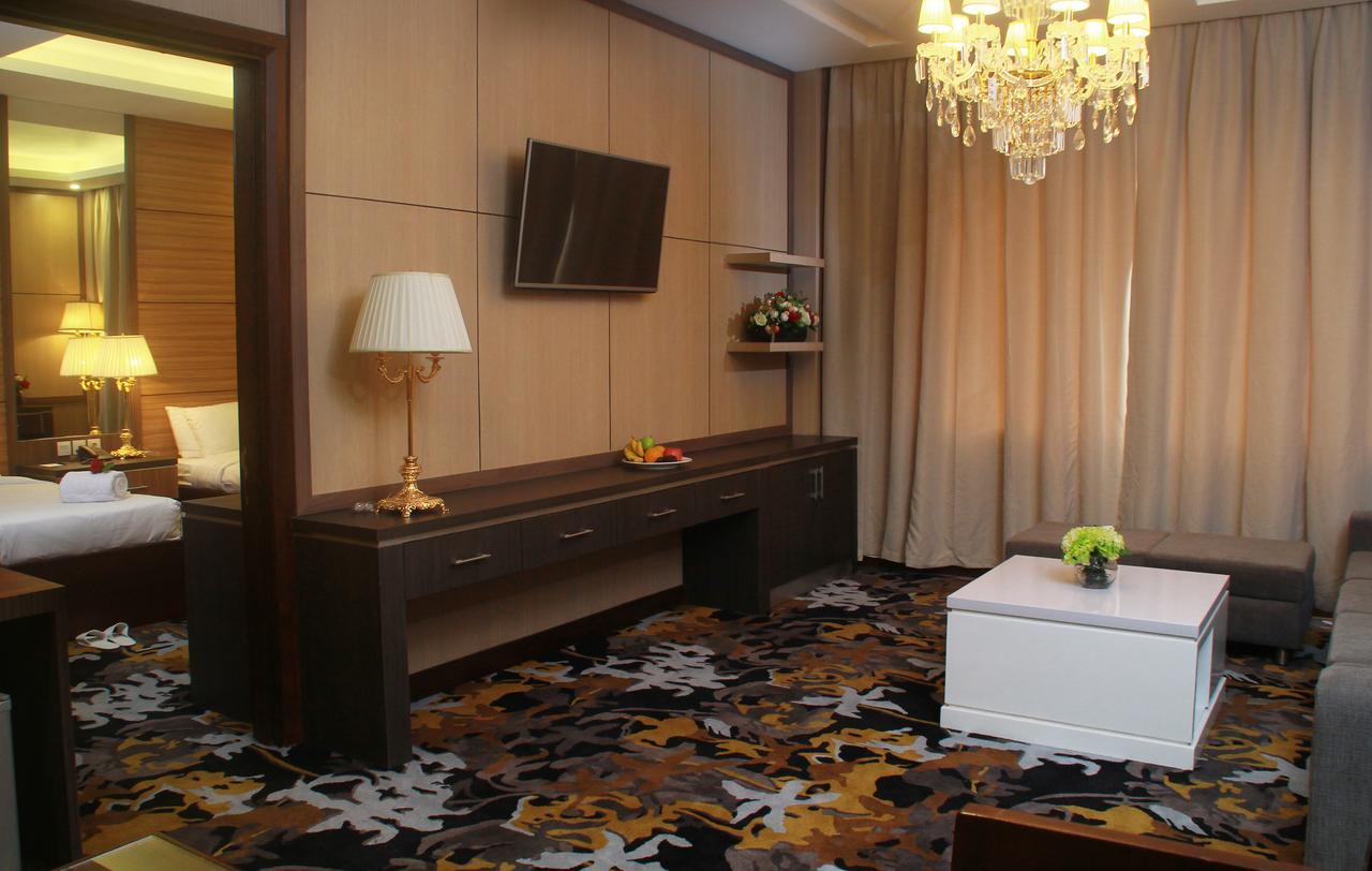 Sutanraja Hotel Kotamobagu Екстер'єр фото
